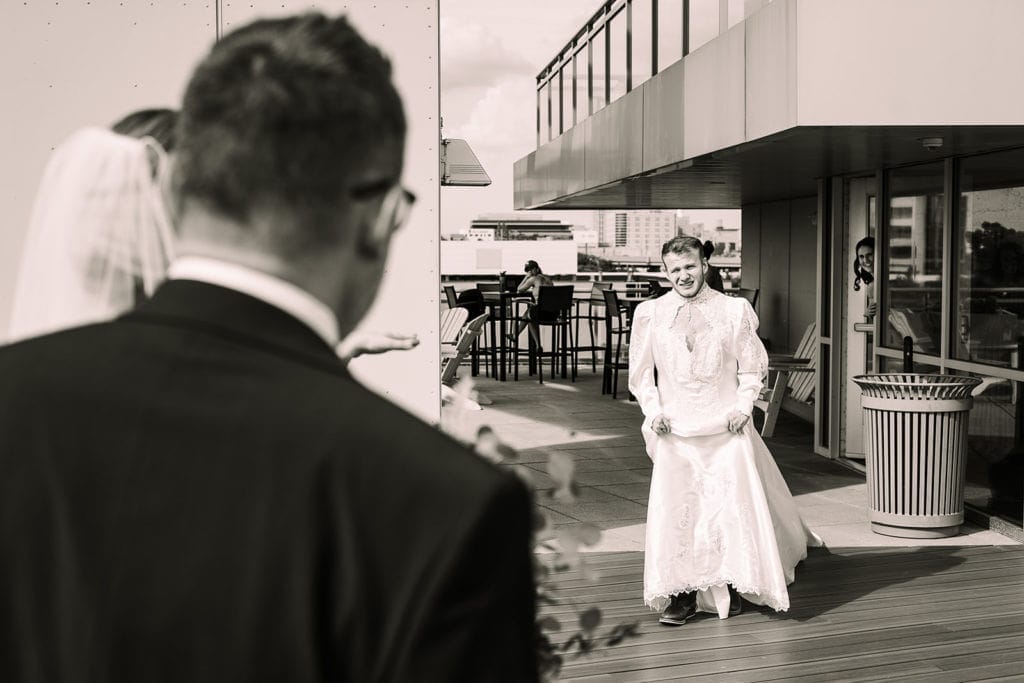 An Elopement on the Indianapolis Canal Walk 40 20210919 lance lauren indy canal 08837