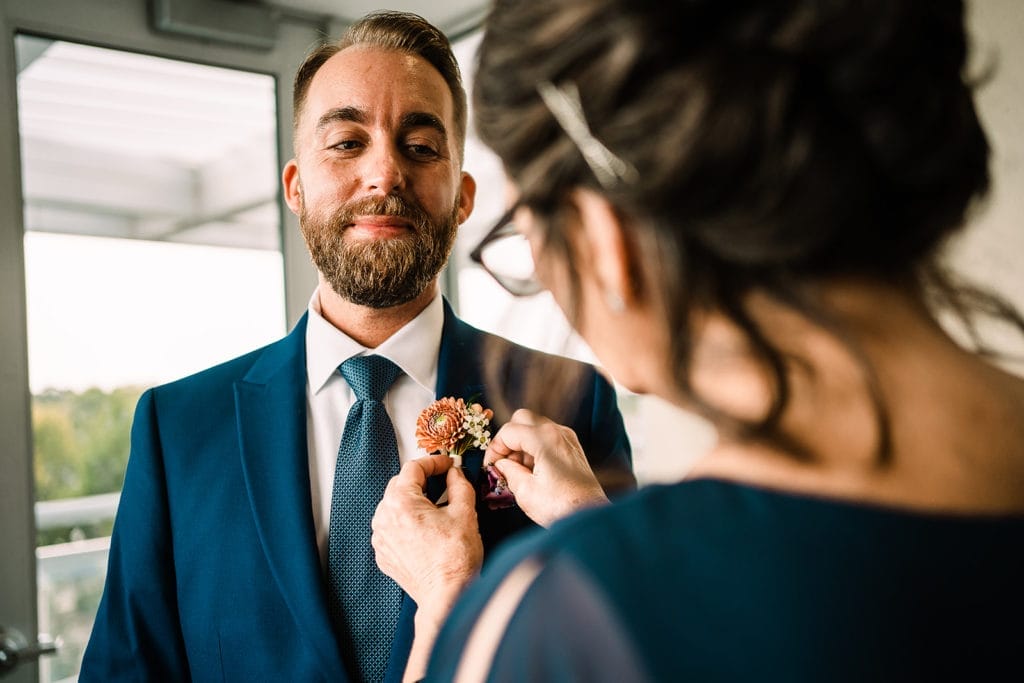An Elopement on the Indianapolis Canal Walk 47 BAT00059