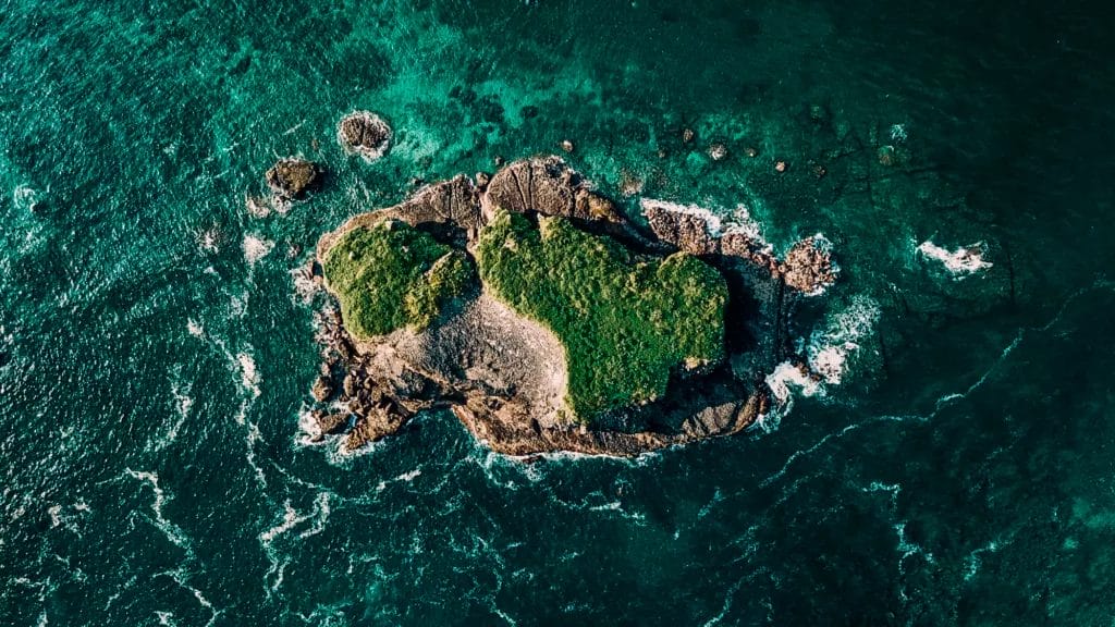 an island in the Caribbean Ocean