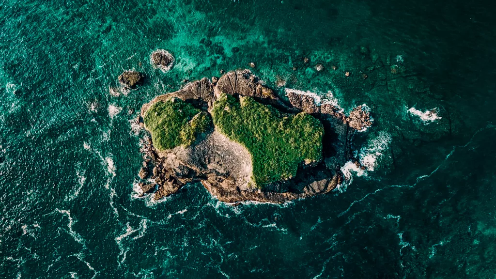 an island in the Caribbean Ocean