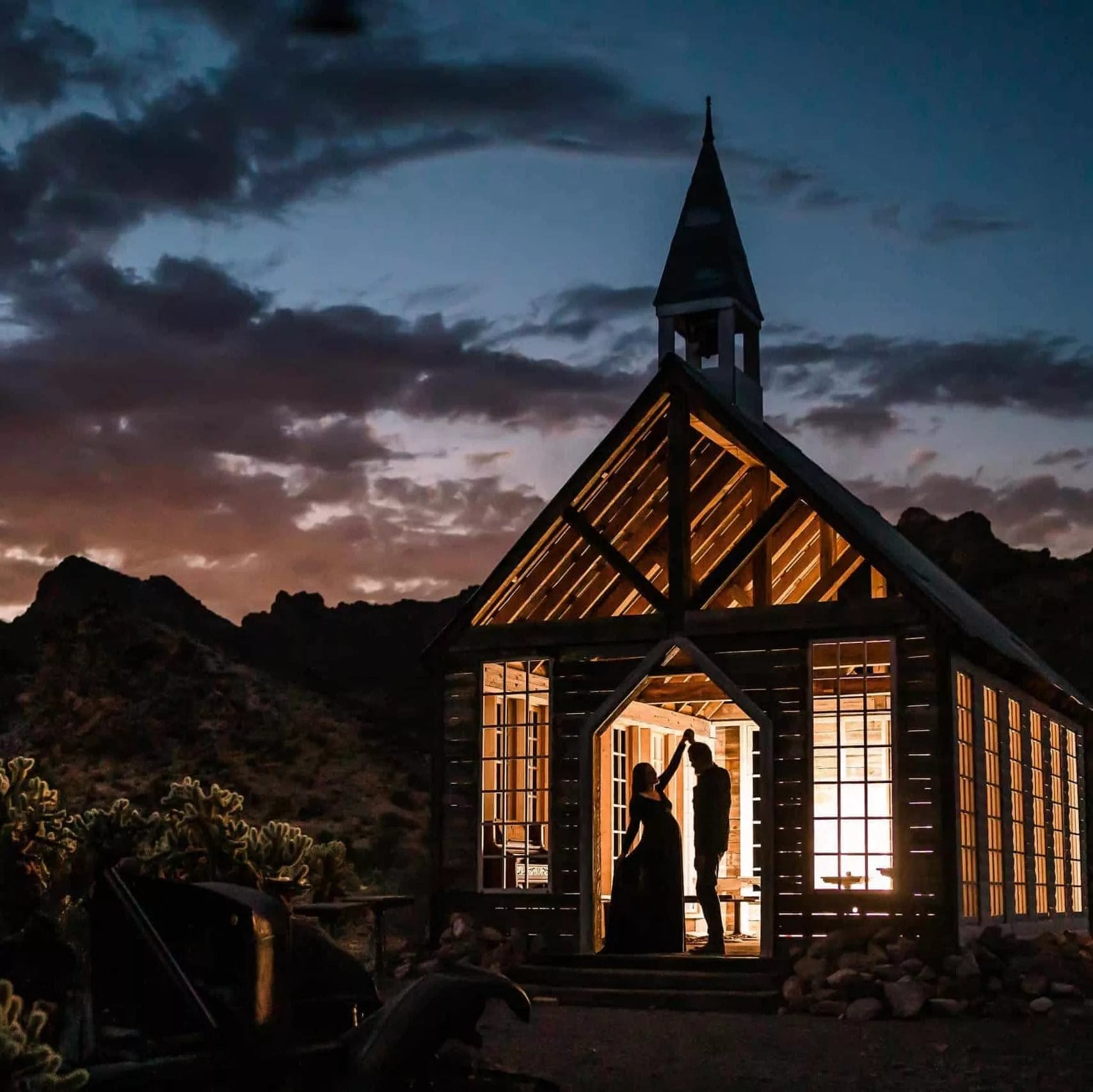 Destination elopement at sunset by Tampa Photographer